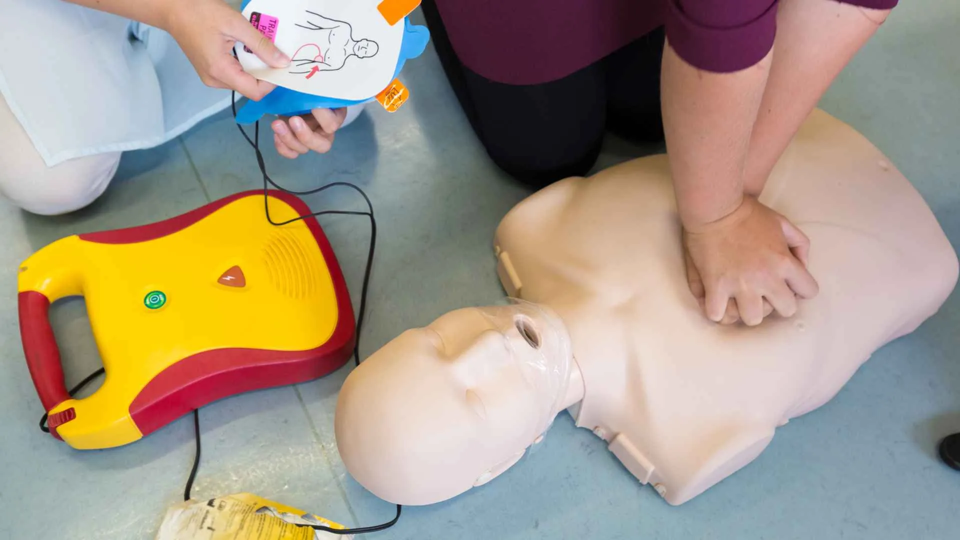 how an aed works